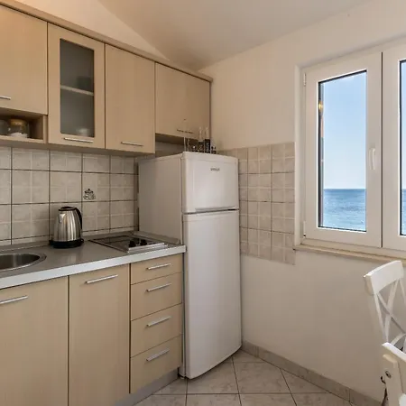 Apartments By The Sea Milna, Vis - 8946 Apartment Rukavac (Vis)