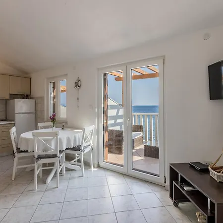 Apartments By The Sea Milna, Vis - 8946 Apartment