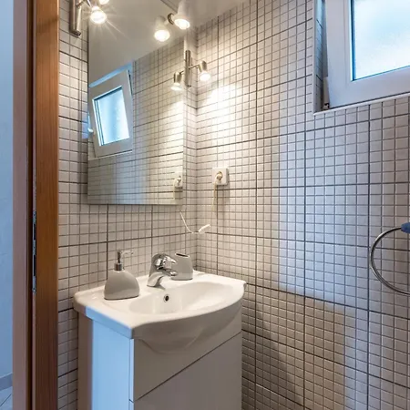 Apartments By The Sea Milna, Vis - 8946 Rukavac (Vis)