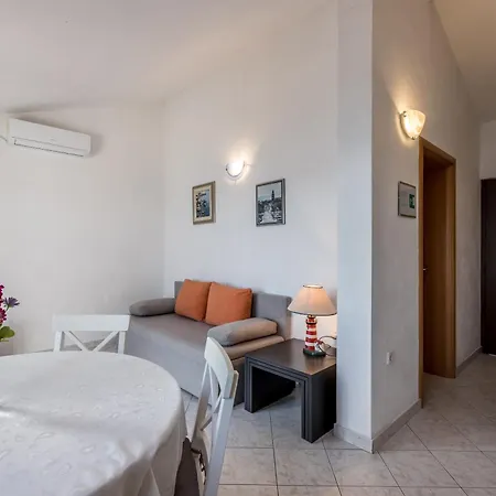 Appartamento By The Sea Milna, Vis - 8946