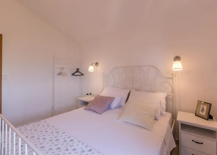 By The Sea Milna, Vis - 8946 شقة روكافاك